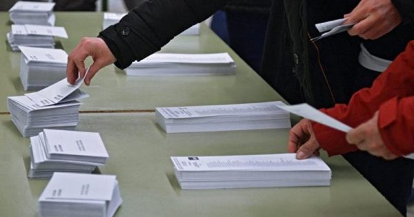 DSK tərəfindən deputatlığa namizədliyin qeydə alınması prosesi başa çatıb