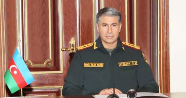 Vilayət Eyvazov rüşvət alan polisi işdən çıxardı (VİDEO)