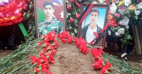 Şəhidimiz dəfn edildi- FOTO