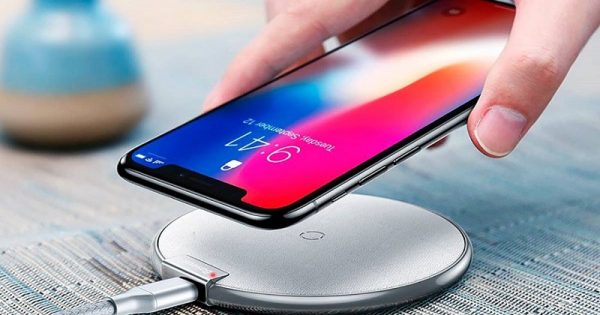 Telefonu 2 metrdən şarj edən yeni cihaz – Satış tarixi açıqlandı