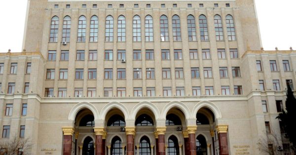 AMEA Mərkəzi Elmi Kitabxanasının direktoru işdən çıxarıldı