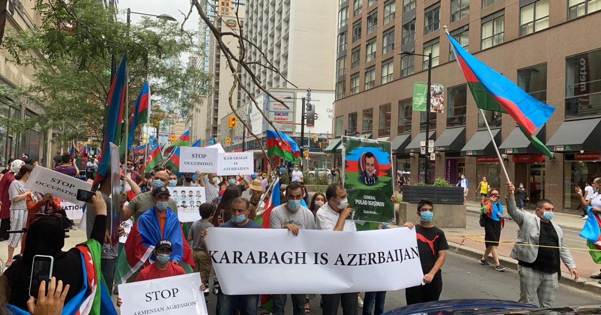 Kanadada yaşayan azərbaycanlılar da ordumuza dəstək aksiyası təşkil edib – FOTOLAR