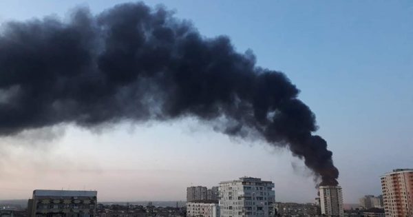 “Sobsan” boya fabrikində dəhşətli yanğın: 25 tonluq çənlər partladı – ANBAAN VİDEO