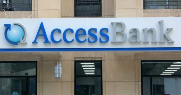 “Accessbank” müəllimləri necə aşağıladı? – Ucuz piar, müəllimlərə barmaqarası baxış…