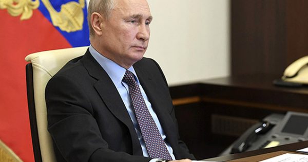 “Belarusun daxili işlərinə müdaxilə yolverilməzdir”- Putin