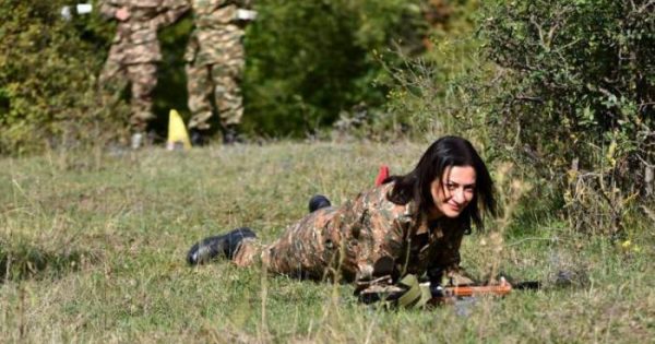 Müdafiə Nazirliyindən Paşinyanın arvadı ilə bağlı AÇIQLAMA