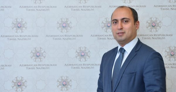 Təhsil naziri intihar edən müəllimdən yazdı