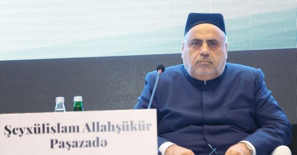 “Azərbaycan vətən müharibəsi aparır”- Allahşükür Paşazadə