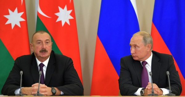 İlham Əliyev və Vladimir Putin arasında telefon danışığı olub