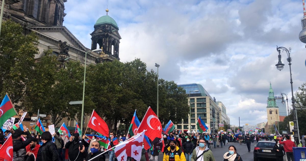 Berlində azərbaycanlıların etiraz aksiyası – FOTOLAR