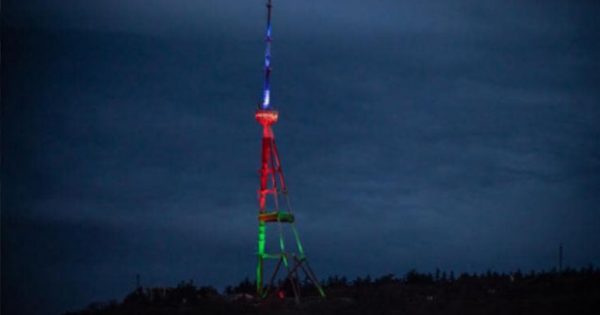 Tbilisidəki televiziya qülləsi Azərbaycan bayrağının rəngində – Foto