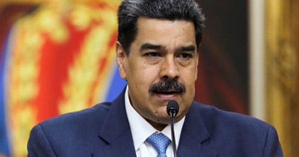 Maduro  canlı yayımda telefon nömrəsini paylaşıb