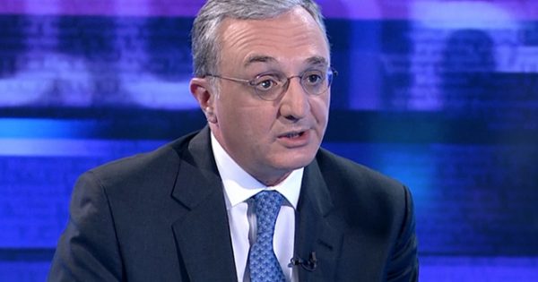 Zöhrab Mnatsakanyan istefa verdi