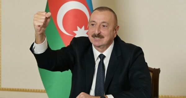 İlham Əliyev Rusiyada “İlin siyasətçisi” seçildi