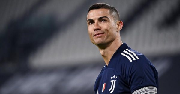 Ronaldo tarixi rekorda şərik oldu