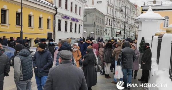 Ermənilər Moskvada AYAĞA QALXDI – Paşinyana qarşı etiraz aksiyası keçirilir