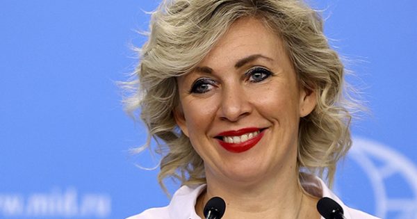 “Dost Amerika xalqına bu dramatik anı tez unutmağı diləyirik” – Zaxarova