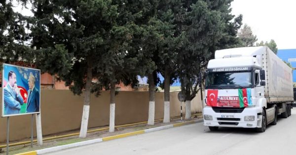 İğdırdan göndərilən yardım dolu yük maşını Bakıda – FOTO
