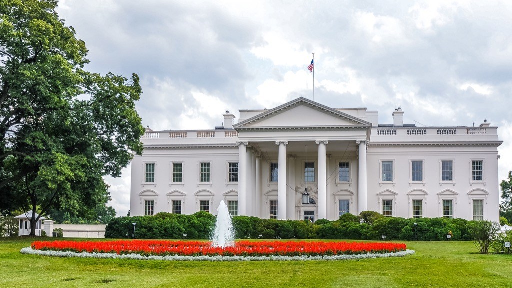 image-white-house-on-cloudy-day