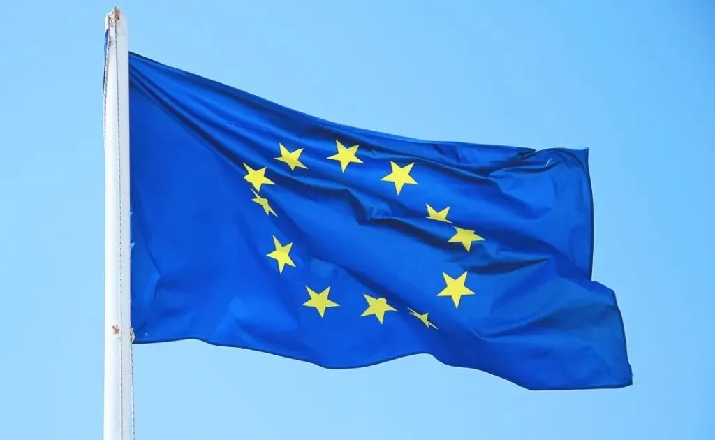 image-europe-flag-1100x733-1-1024x682