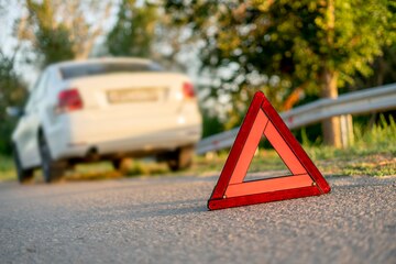 image-red-triangle-sign-road-as-symbol-car-crash-accident-highway_63762-1512