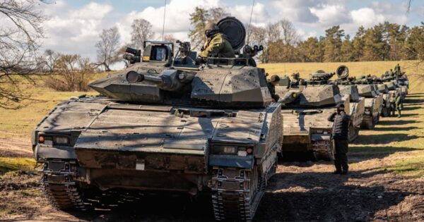 image-sweden-and-denmark-sign-agreement-to-supply-cv90-vehicles-to-ukraine