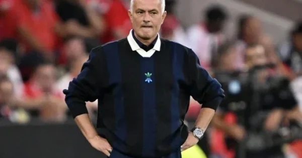 image-aa-20250827-38941505-38941502-benfica-fenerbahce-1756408025