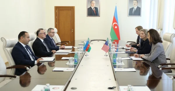 image-nfbtlo1tbzuahuuszc9ll8iyhx1qjv7x7yjajoxs_825