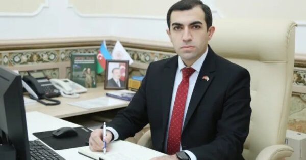 İsa Həbibbəylinin başına çətir tutan şəxslə bağlı ŞOK QƏRAR 14 image-1768989616_screenshot_8