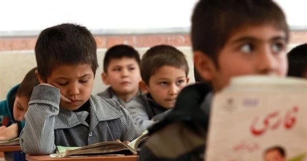 Tehranda məktəblər distant təhsilə keçir 7 image-1vbqxedb8kahj7gg9qz1gfh9btvghn4yxcyhs8cu_825