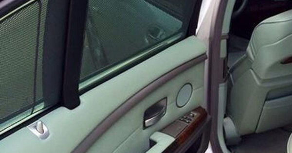 Səhhəti pisləşən məktəbli maşında öldü 4 image-masin-2