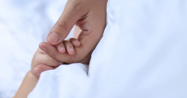 Ağcabədidə 1 yaşlı körpə ölüb 6 image-sworbyqekbnoezzdjvnet6lsuqfj1is3gbrydwc0_825