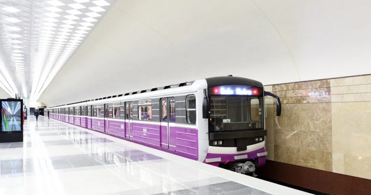 Metronun qarşısında BIÇAQLANMA 1 image-metro