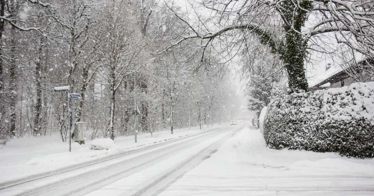 Bu tarixdə Bakıya qar yağacaq - XƏBƏRDARLIQ 1 image-qar
