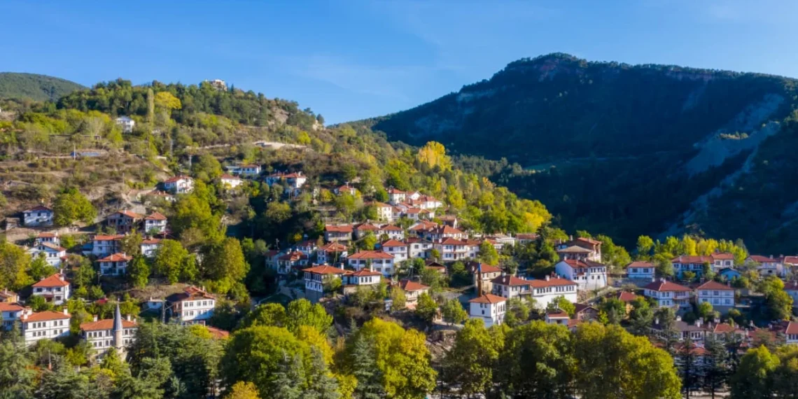 Qışın sağlamlıq mövsümünə çevrildiyi məkan: Türkiyəni bir də belə kəşf edin 6 image-seyahet